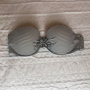 Victoria’s Secret The Flirt Bandeau Bikini Top